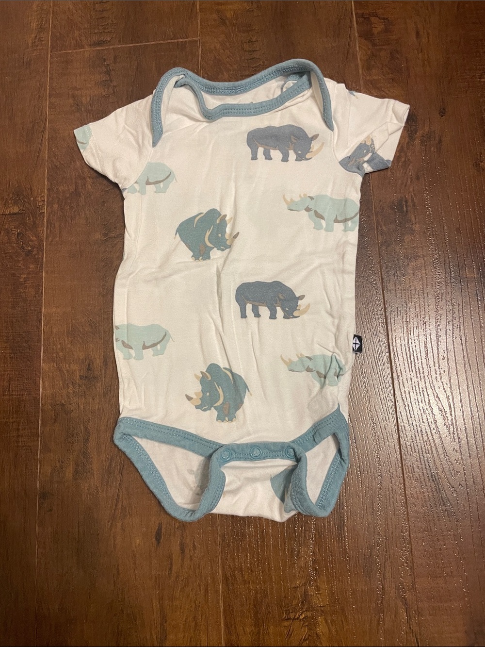 Kyte baby Blue Rhino Print Baby Bodysuit